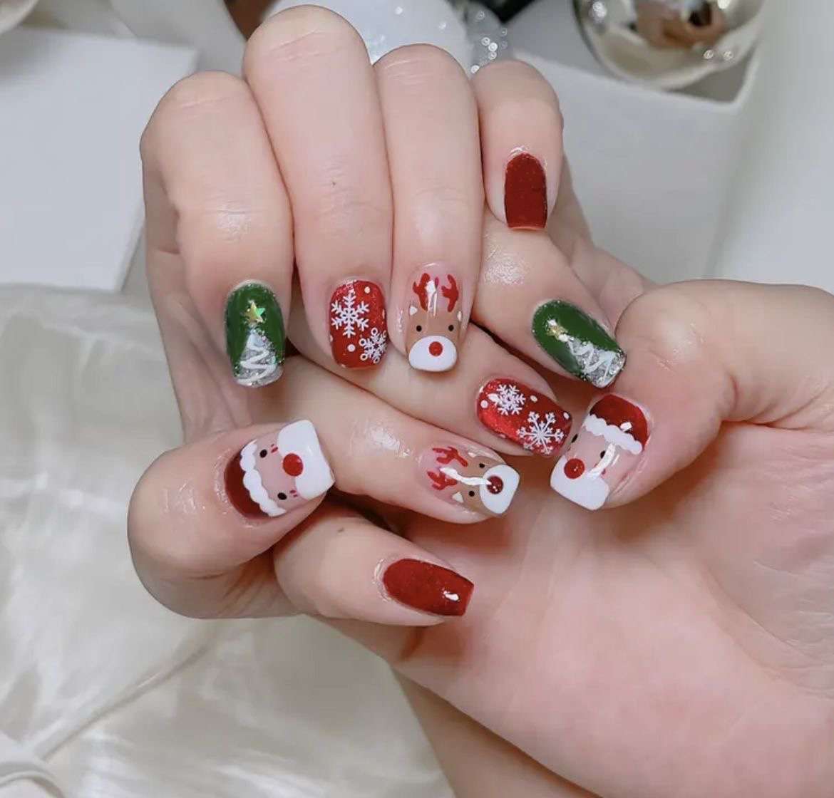 Christmas Press on Nails Santa - Nail Art Press On ulasan dan harga