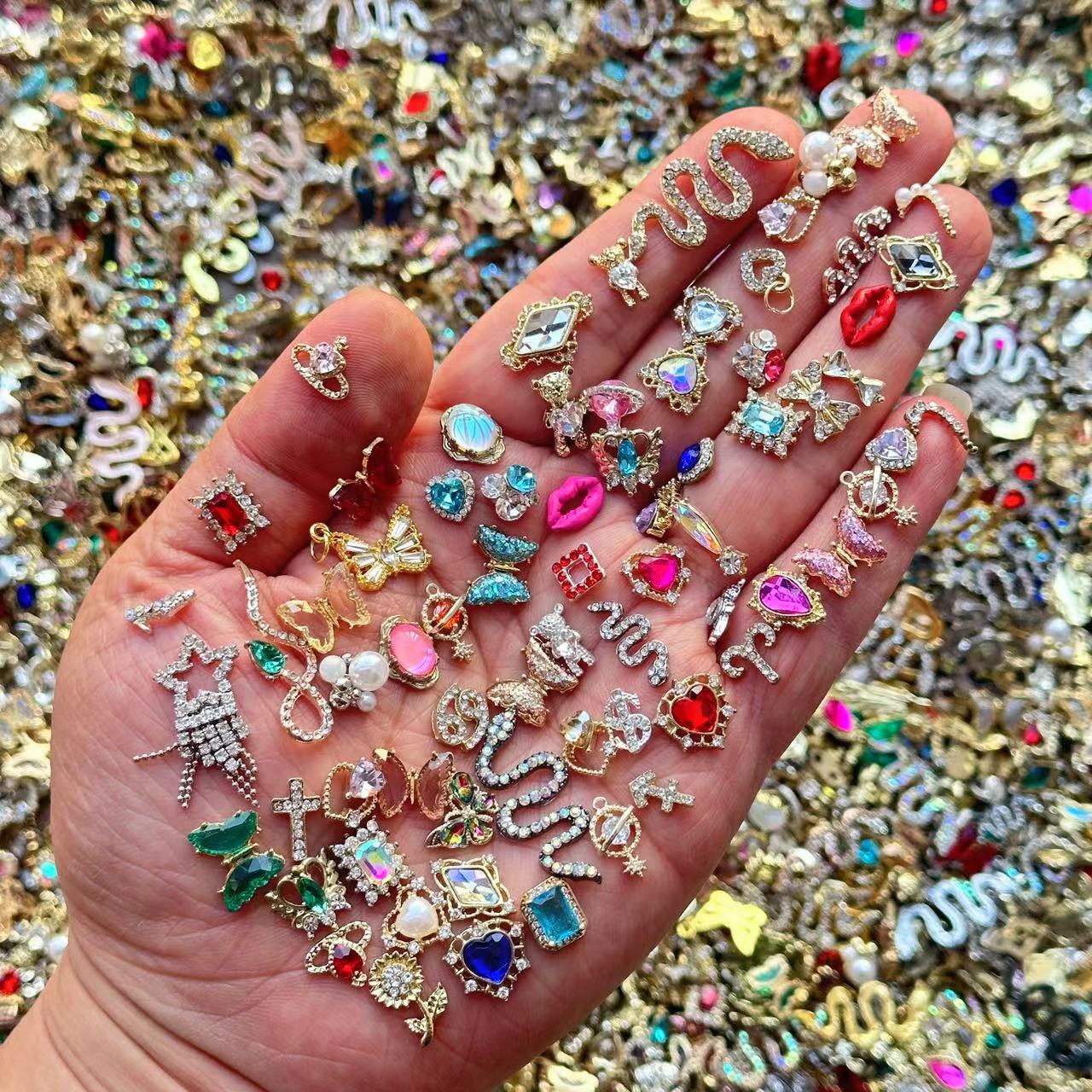 Bulk Luxury Random Mixed Alloy - Nail Art Valentines Day ulasan dan harga